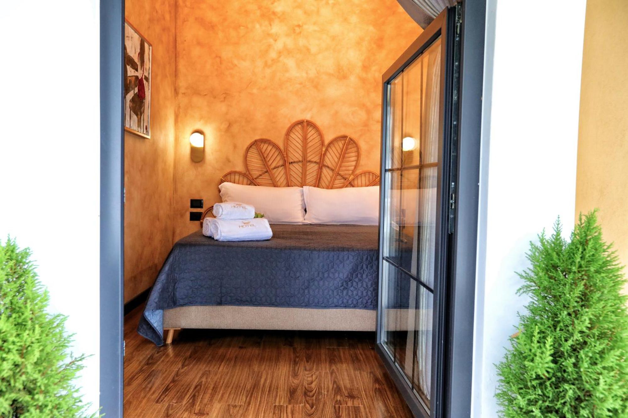 Hotel Labiatan Zogaj  Экстерьер фото